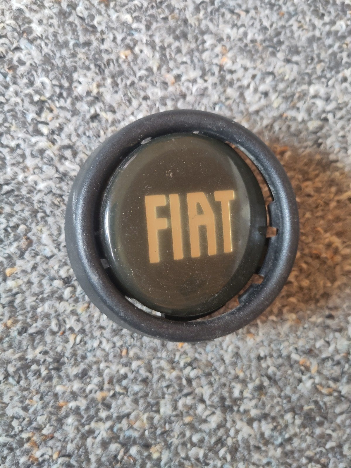 Bouton klaxon Fiat 127, Enlèvement, Fiat