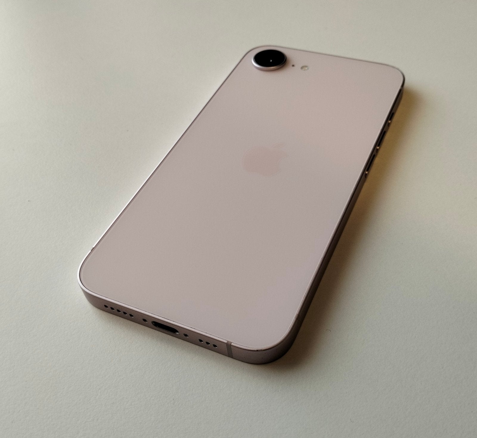 iPhone 17e 256GB - Voor onderdelen, Ophalen of Verzenden