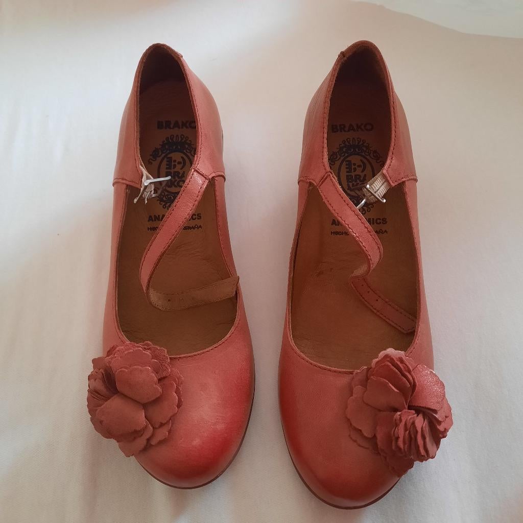 RODE schoenen BRAKO ANATOMICS maat 36, Brako, Ophalen of Verzenden, Schoenen met lage hakken