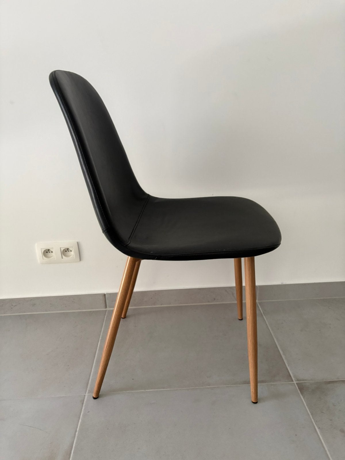 4 zwarte kuipstoelen, Ophalen, Zo goed als nieuw