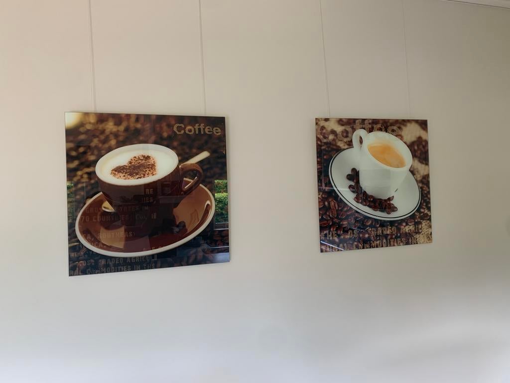 2 kaders met prenten tussen glas /coffee /in perfecte staat, Huis en Inrichting, Ophalen