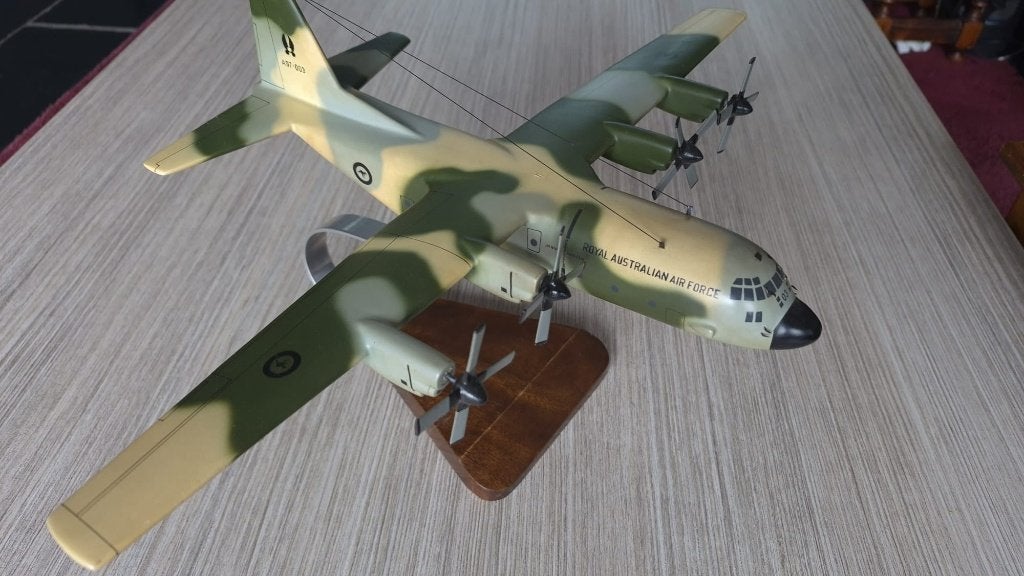 Lockheed C-130H Hercule - RAAF, Autres marques, Comme neuf, Enlèvement, 1:72 à 1:144