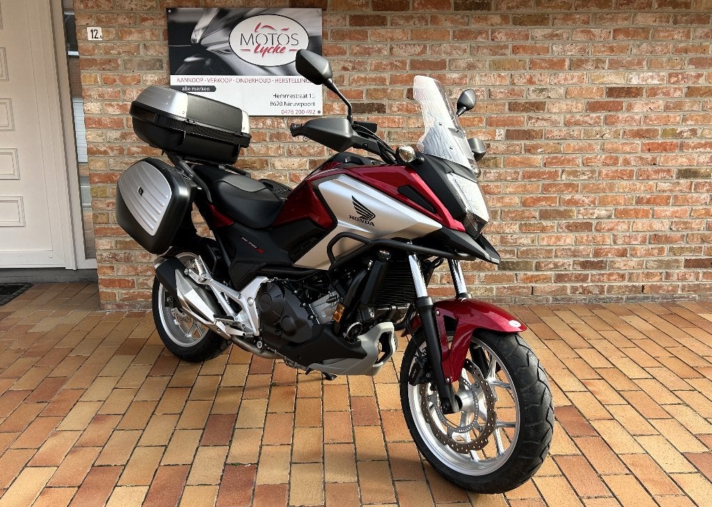 Honda NC 750 XA, Motoren, 2 cilinders, 745 cc, Nieuw, Motorrijbewijs A