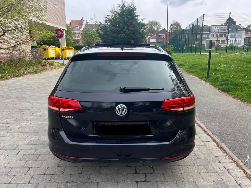 Volkswagen Passat VariantSW 2.0 TDi SCR Highline DSG (EU6.2), Auto's, Automaat, Stof, Zwart, Bedrijf