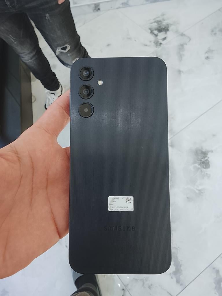 Samsung a14 128gb met hoesje lader, Telecommunicatie, Ophalen of Verzenden