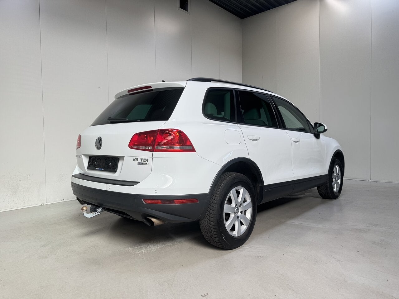 Volkswagen Touareg V6 TDI 4X4 - Airco - Leder -Euro6 Topsta, Autos, 0 kg, 0 kg, https://public.car-pass.be/vhr/73643b5f-23ee-4e05-b670-466d7bb34318