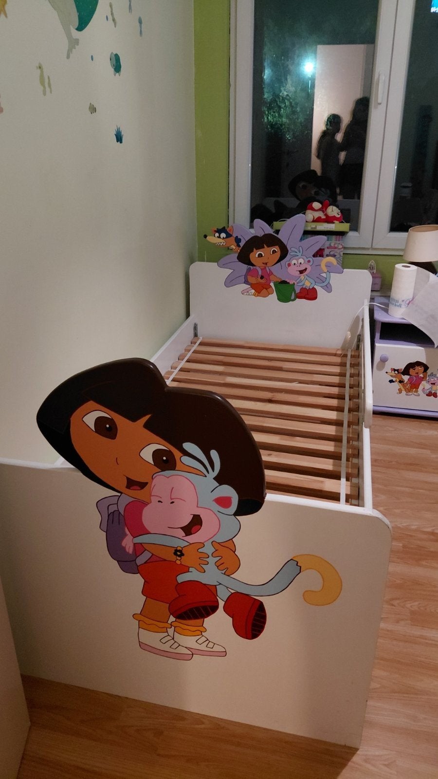 meisjesbed met nachtkast en nachtlamp, Enfants & Bébés, Enlèvement