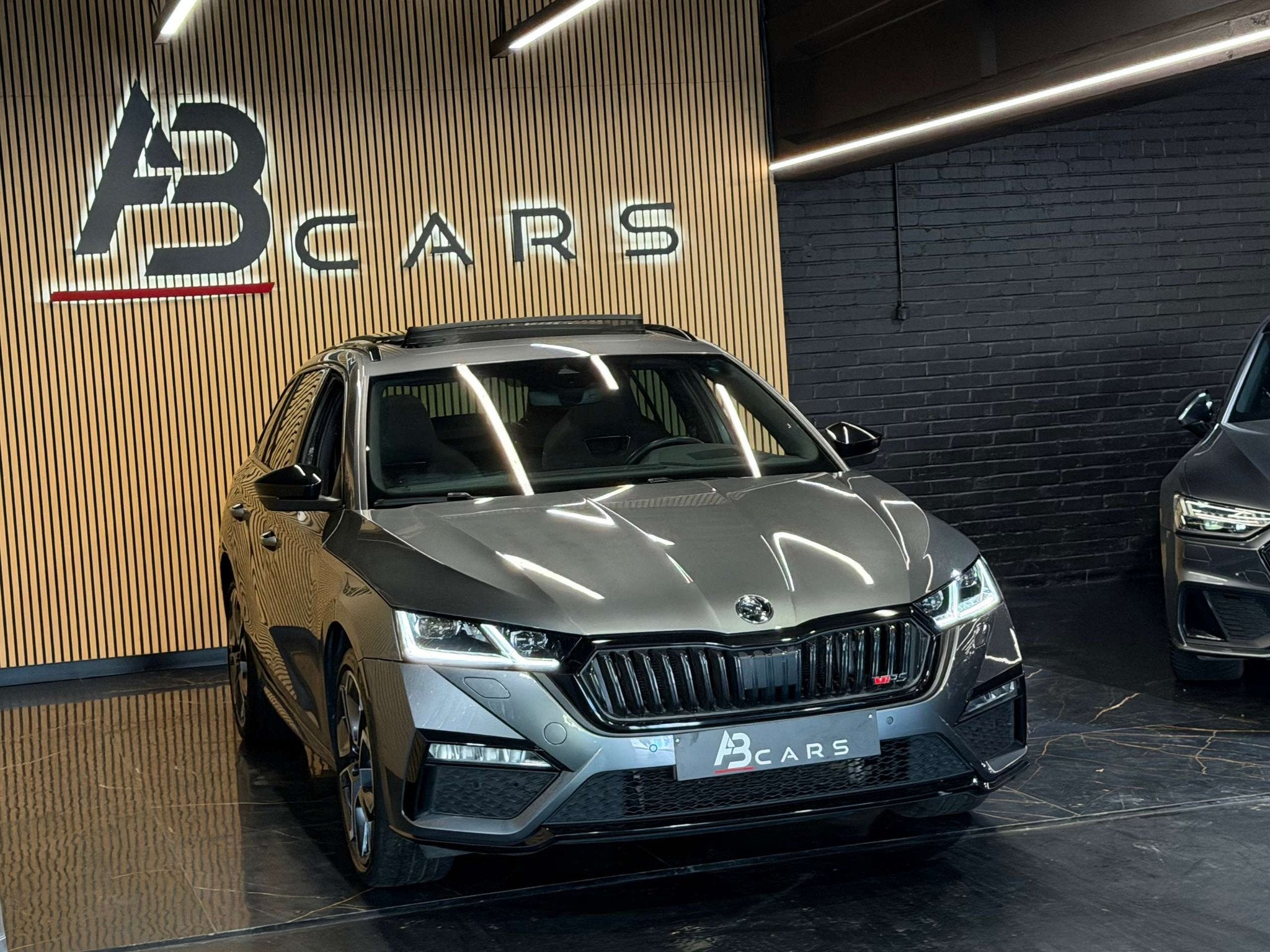 Skoda Octavia SW RS PHEV 1.4 TSI RS DSG * GARANTIE 12 MOIS *, Autos, 1395 cm³, Argent ou Gris, Achat, 110 kW