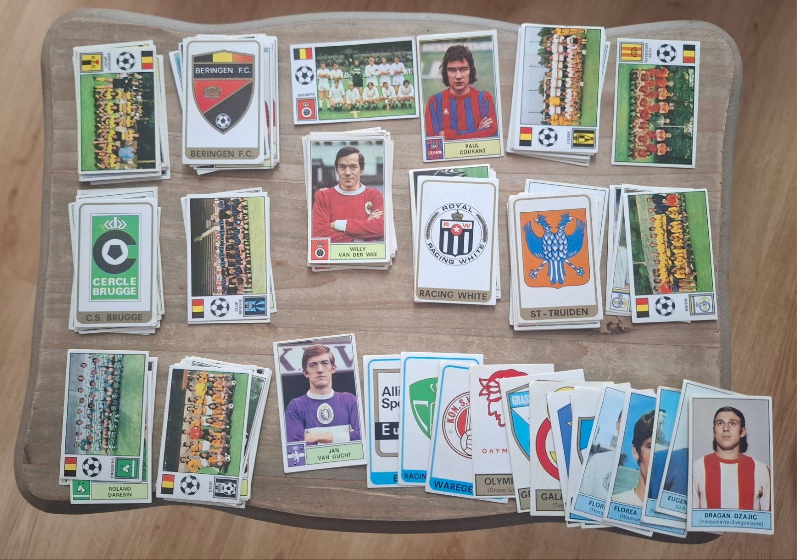 panini 107 images différentes football belge 1972 stickers, Enlèvement ou Envoi