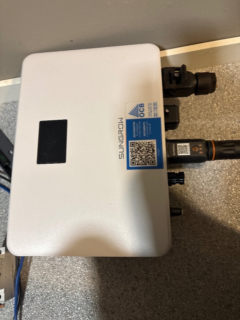 Omvormer Sungrow SG2.0RS-S 1x230 2kW, Doe-het-zelf en Bouw, Ophalen, Gebruikt, Overige typen