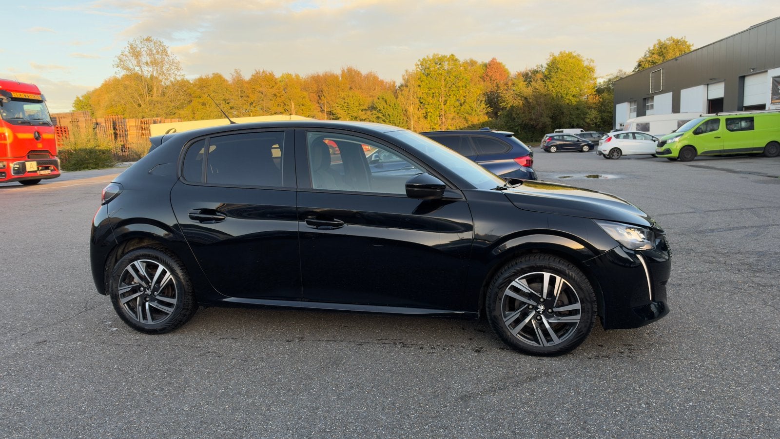 PEUGEOT 208 GT LINE 1.2 PURETECH — 101 CH —GARANTIE CARPLAY-, Achat, Euro 6, Entreprise, Garantie prolongée