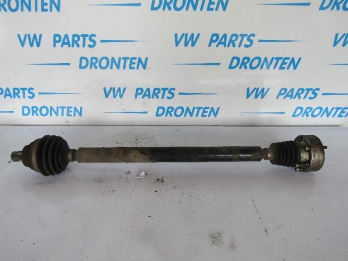 Aandrijfas rechts-voor van een Volkswagen Golf Plus, Gebruikt, -, Volkswagen, -
