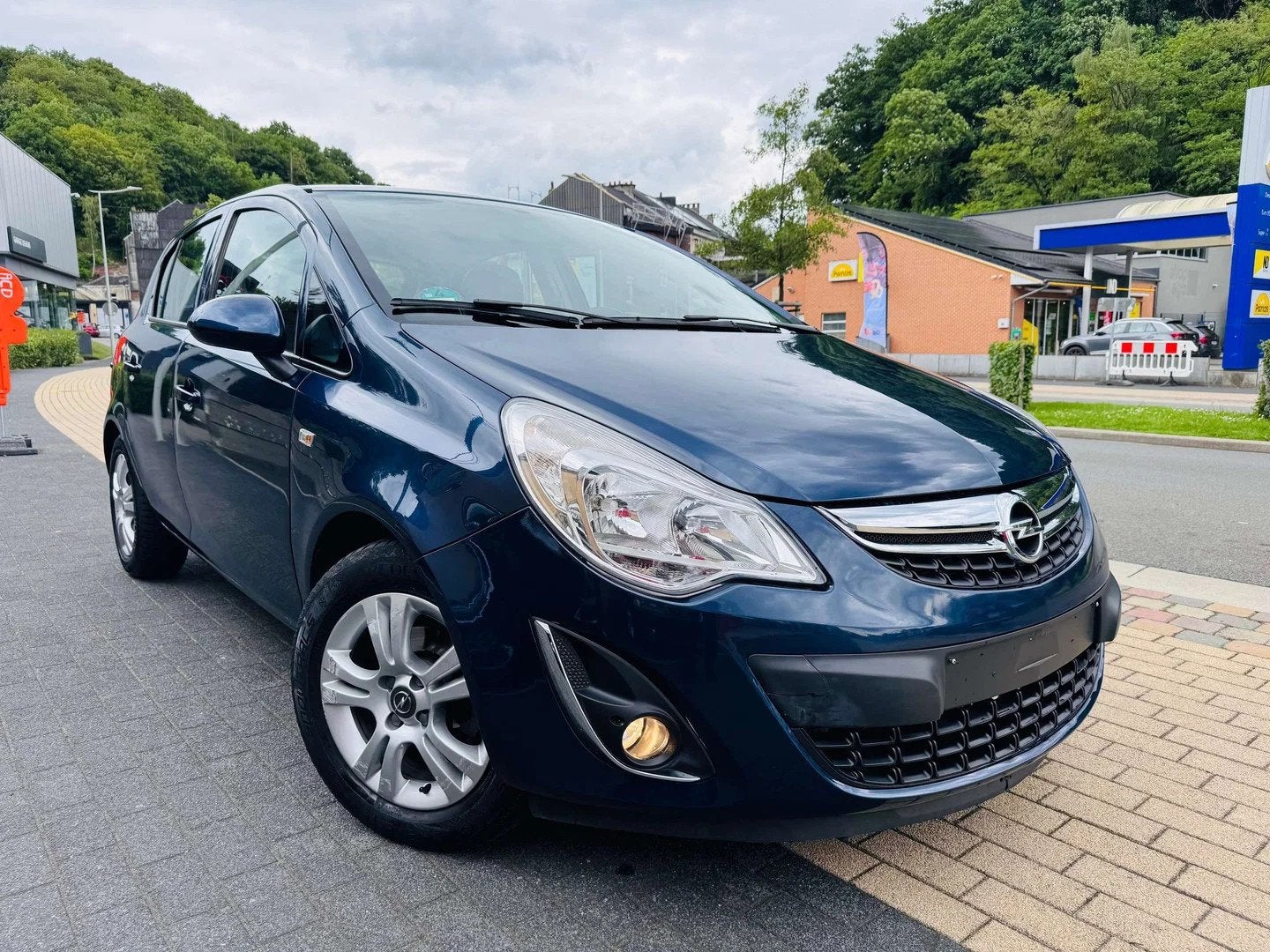 Opel Corsa Corsa 1.4i Enjoy (automatique), https://public.car-pass.be/vhr/ed6be00d-456d-4fc0-800d-52148fe78b2d, 90 ch, Entreprise
