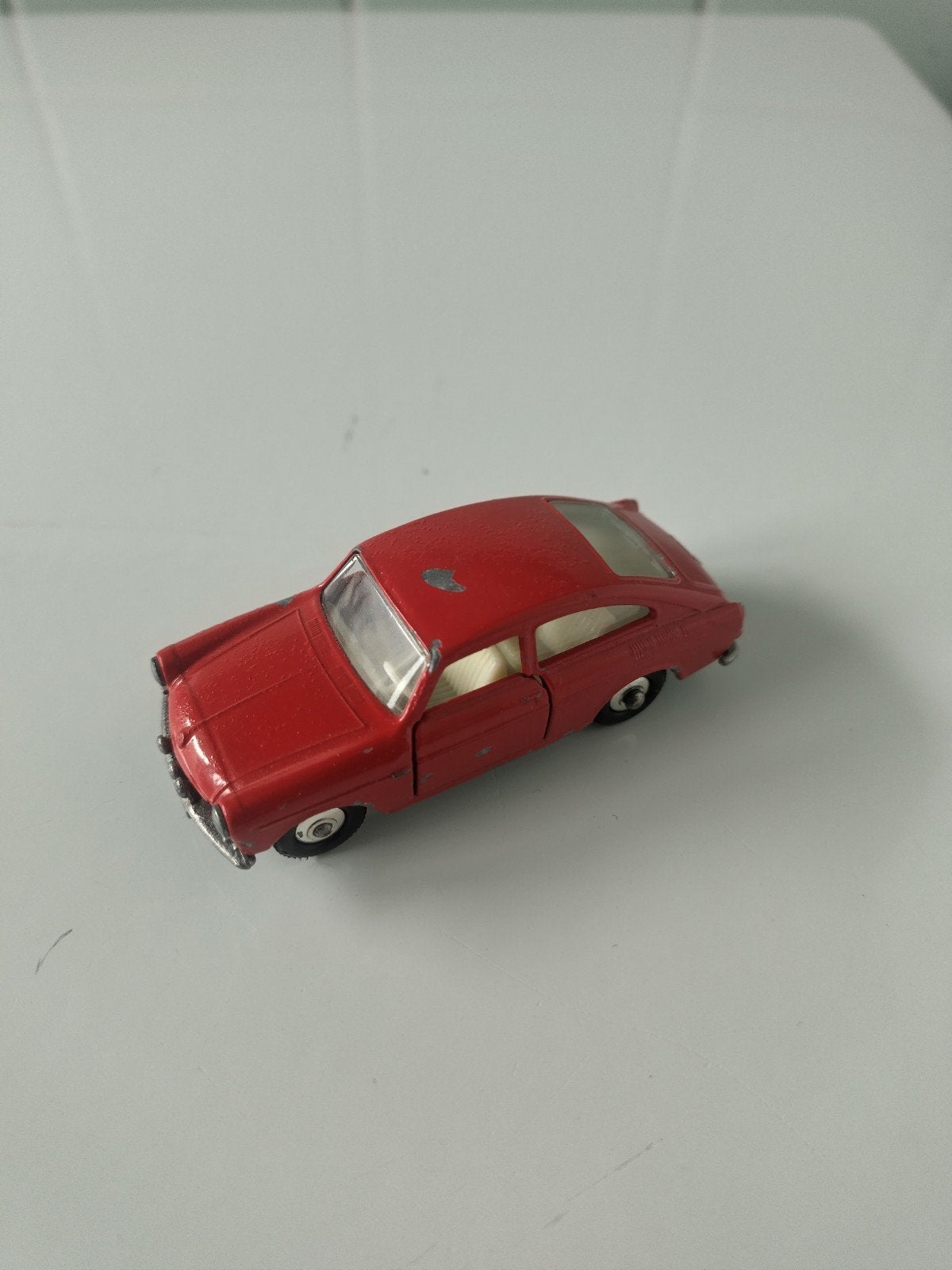 Vintage Lesney Volkswagen 1600 TL AFHALING LEES BESCHRIJVING, Hobby en Vrije tijd, Modelauto's | Overige schalen, Ophalen, Gebruikt
