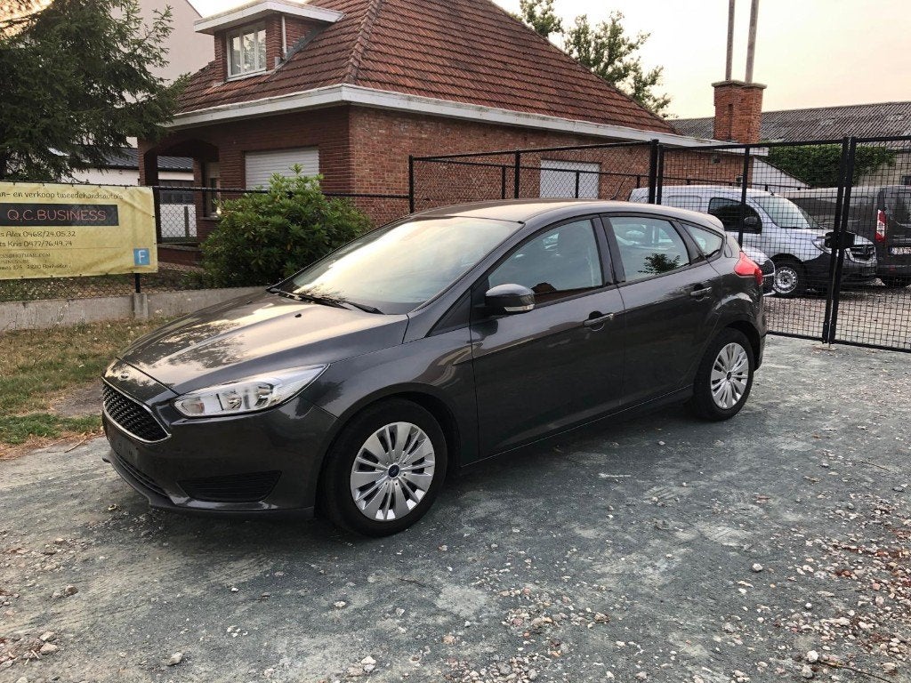 Ford Focus 1000 ecoboost 2017 met 72000 km, Autos, Ford, Entreprise, Achat, Focus, ABS, Airbags, Air conditionné, Alarme, Ordinateur de bord