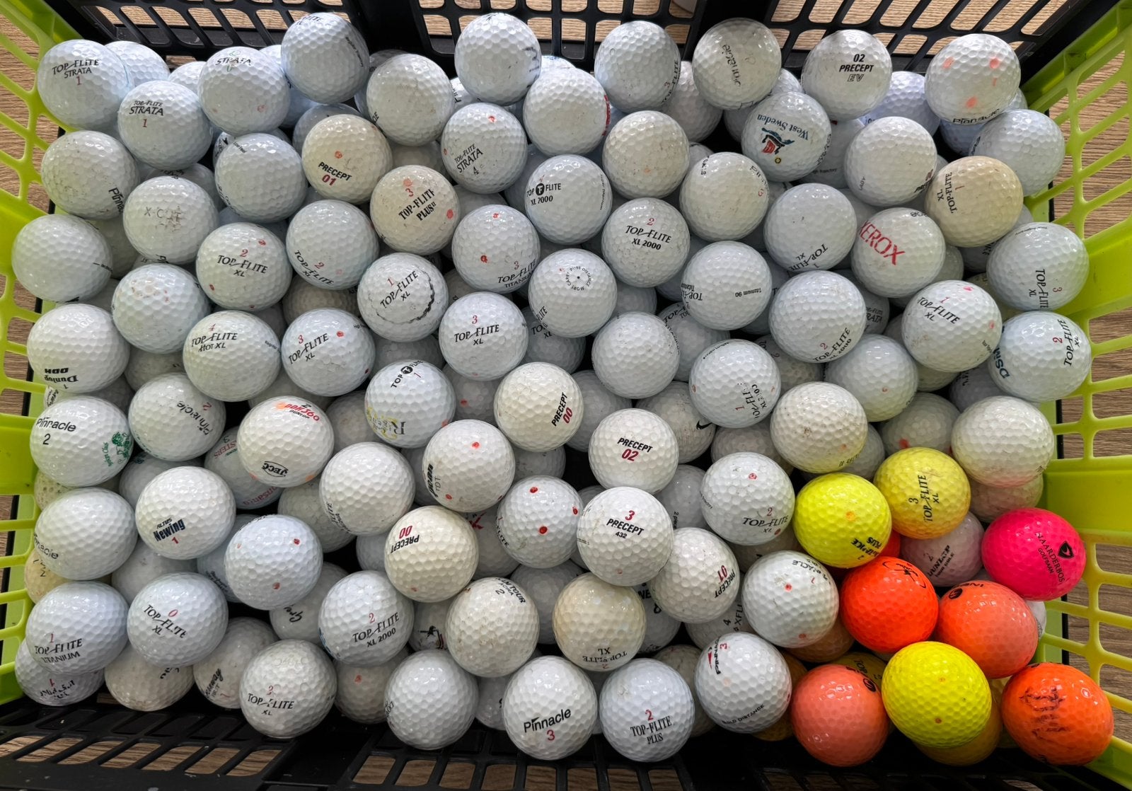 Set golfballen, Sport en Fitness, Golf, Ophalen of Verzenden, Zo goed als nieuw, Bal(len)