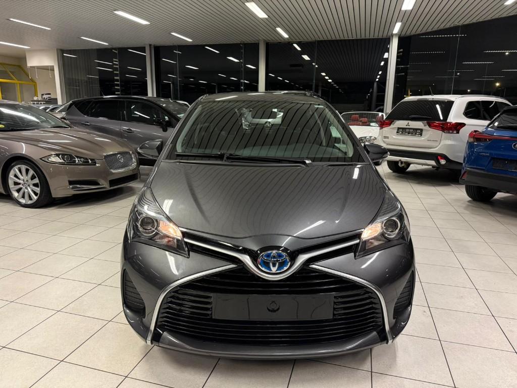 Toyota Yaris 1.5 Automaat Hybride/Benzine 55kW Euro 6b, Euro 6, Parkeersensor, Bedrijf, 5 deurs