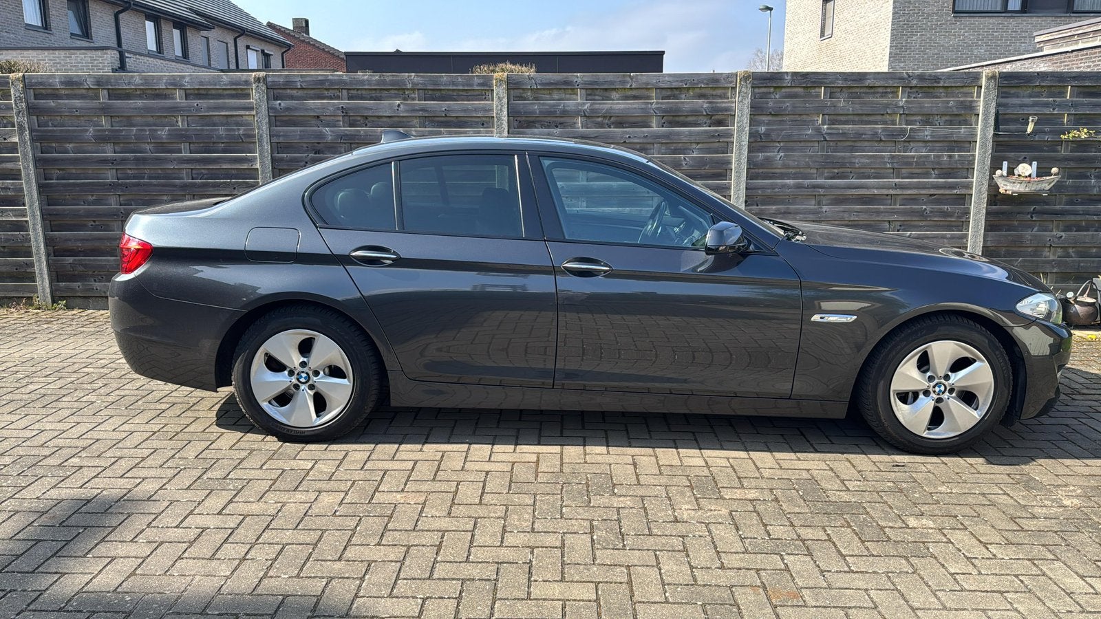 Bmw f10 530d 2010, Auto's, BMW, Euro 5, Achterwielaandrijving, Zwart, 2993 cc