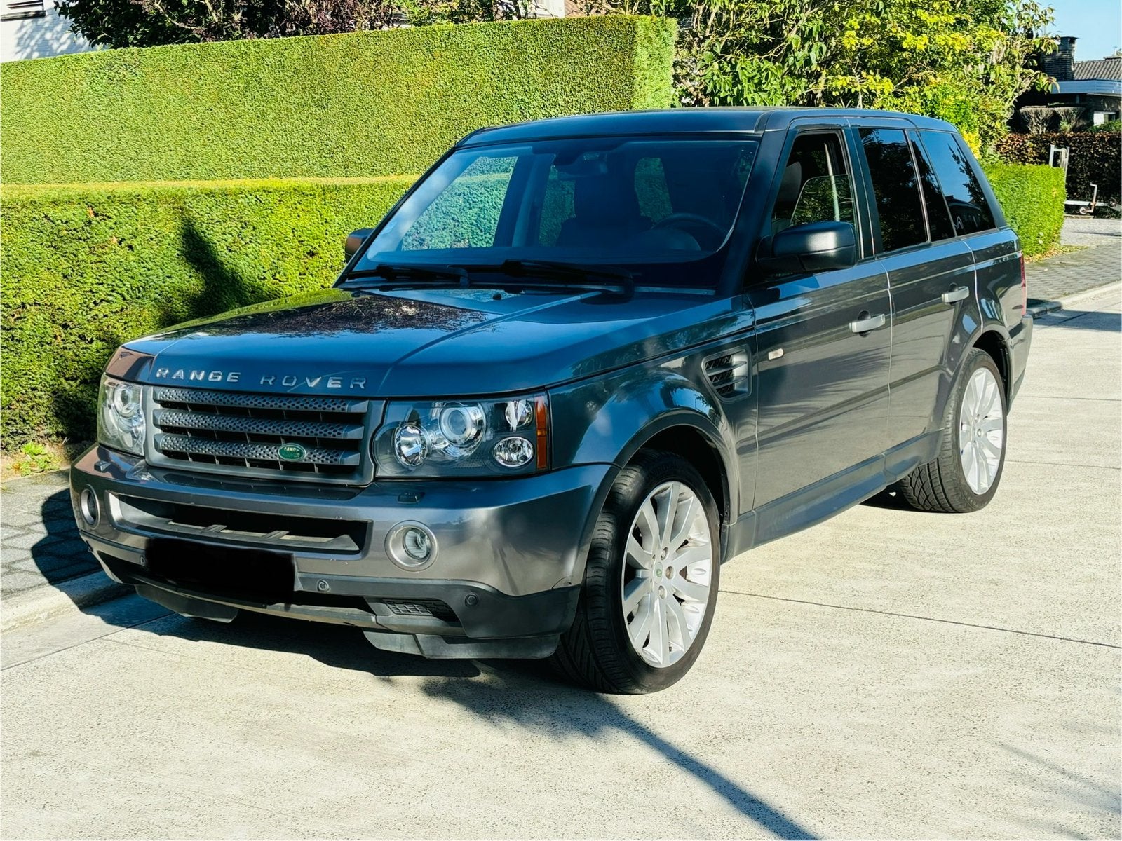 RANGE ROVER SPORT 2.7D LICHTE VRACHT 1ST EIG 150€ TAX GEKEUR, Auto's, Automaat, Dealer onderhouden, Zwart, Parkeersensor