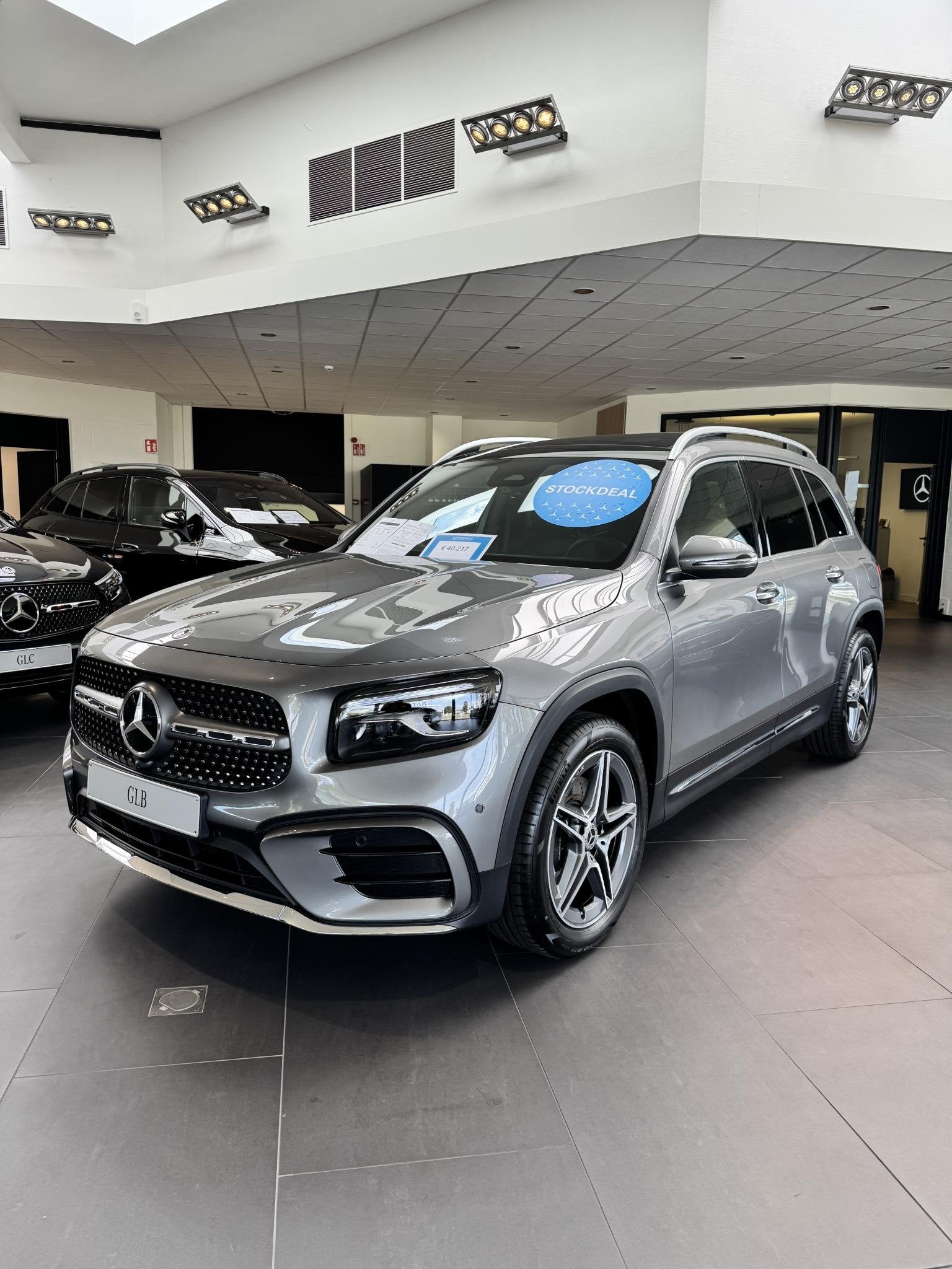 Mercedes-Benz GLB GLB 180 Star Edition (automatique), Autos, Achat, Entreprise, 5 portes, 5 places
