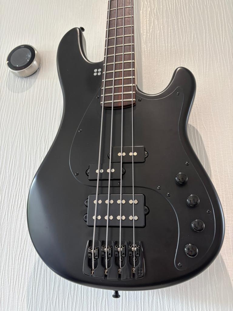 Sandberg Nighthawk VM4, Muziek en Instrumenten, Ophalen, Gebruikt, 5-snarig