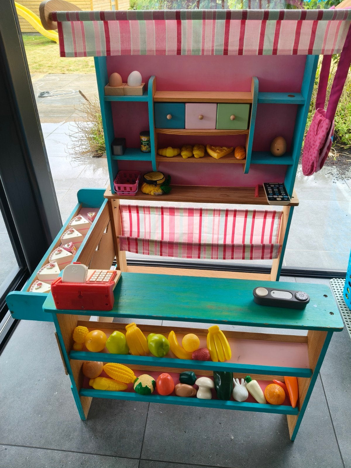 houten winkel,mag weg voor klein prijsje, Kinderen en Baby's, Speelgoed | Houten speelgoed, Ophalen