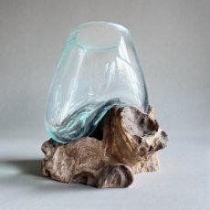 Verre sur teck — 1 bol env. Ø15 cm — Bois - Verre, Neuf, Verre, Enlèvement ou Envoi, Vanackerestraat 59 - 8560 Wevelgem