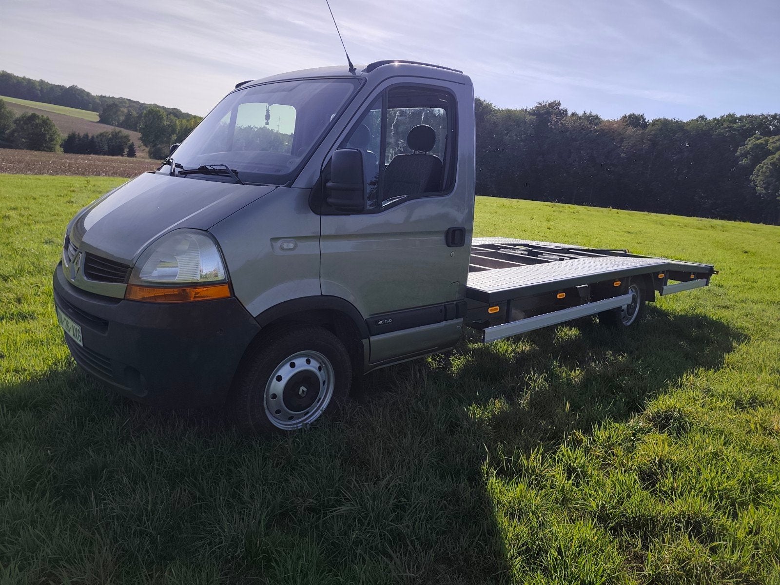 Dépanneuse Renault master, Argent ou Gris, Achat, 3 places, Entretenue par le concessionnaire