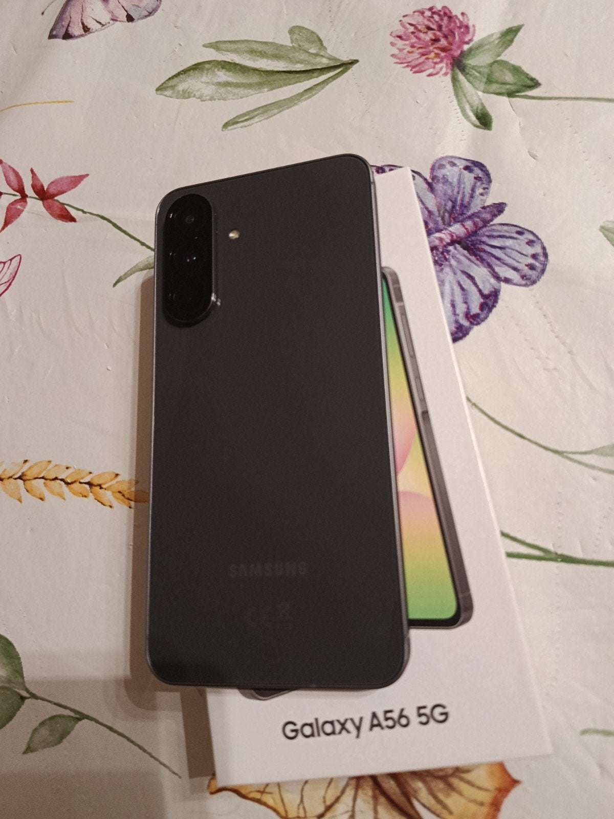 Samsung A56 5G 8gb 128gb Grph 3maand oud, Telecommunicatie, Mobiele telefoons | Hoesjes en Screenprotectors | Samsung, Ophalen