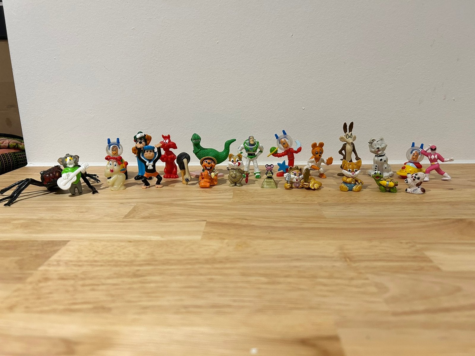 27 Mini figures, Ophalen of Verzenden, Zo goed als nieuw