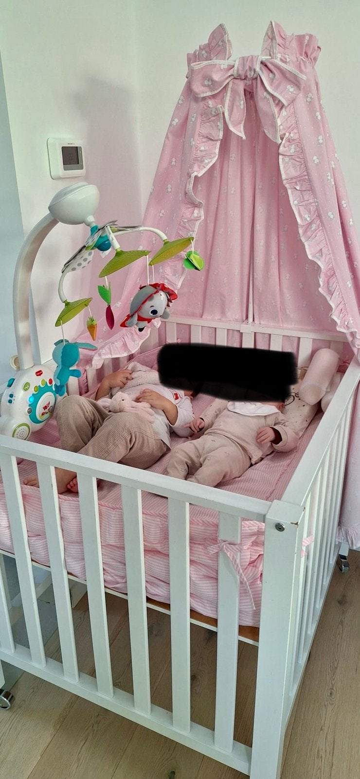 Witte houten babybox / kinderbed, Ophalen, Zo goed als nieuw