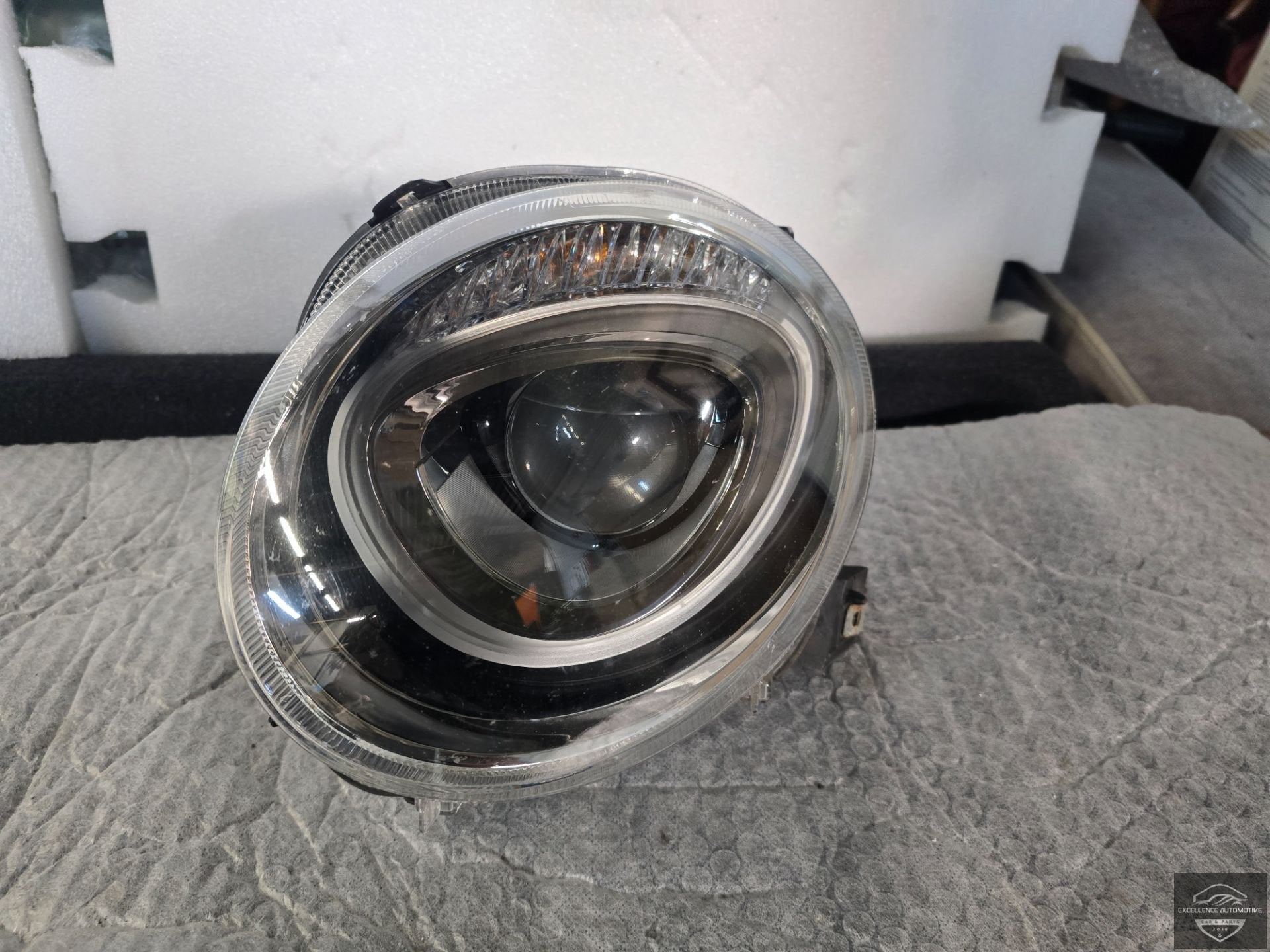 Phare x non gauche d'origine Fiat 500 2009+ !, Stellantis Europe S.p.A., Info@stellantis.com, Utilisé, Corso Giovanni Agnelli 200
10135  Turin, IT