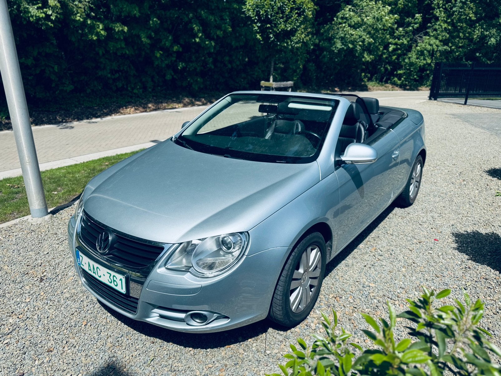 Volkwagen Eos 2.0 diesel automaat, Auto's, Volkswagen, Parkeersensor, Zwart, 4 cilinders, Cabriolet