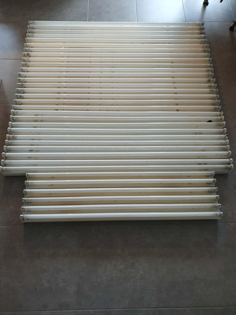 TL-houders 150 cm met TL lamp, Ophalen