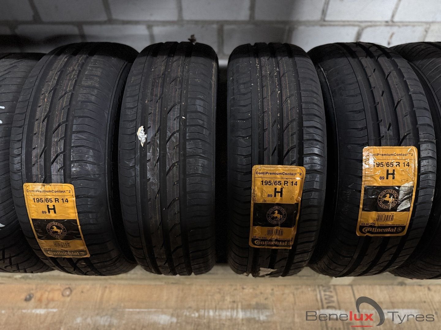 nieuw 195/65R14 89T Continental 195/65 R14 195/65/14 1956514, Auto-onderdelen, Banden en Velgen, 14 inch, -, -, Nieuw
