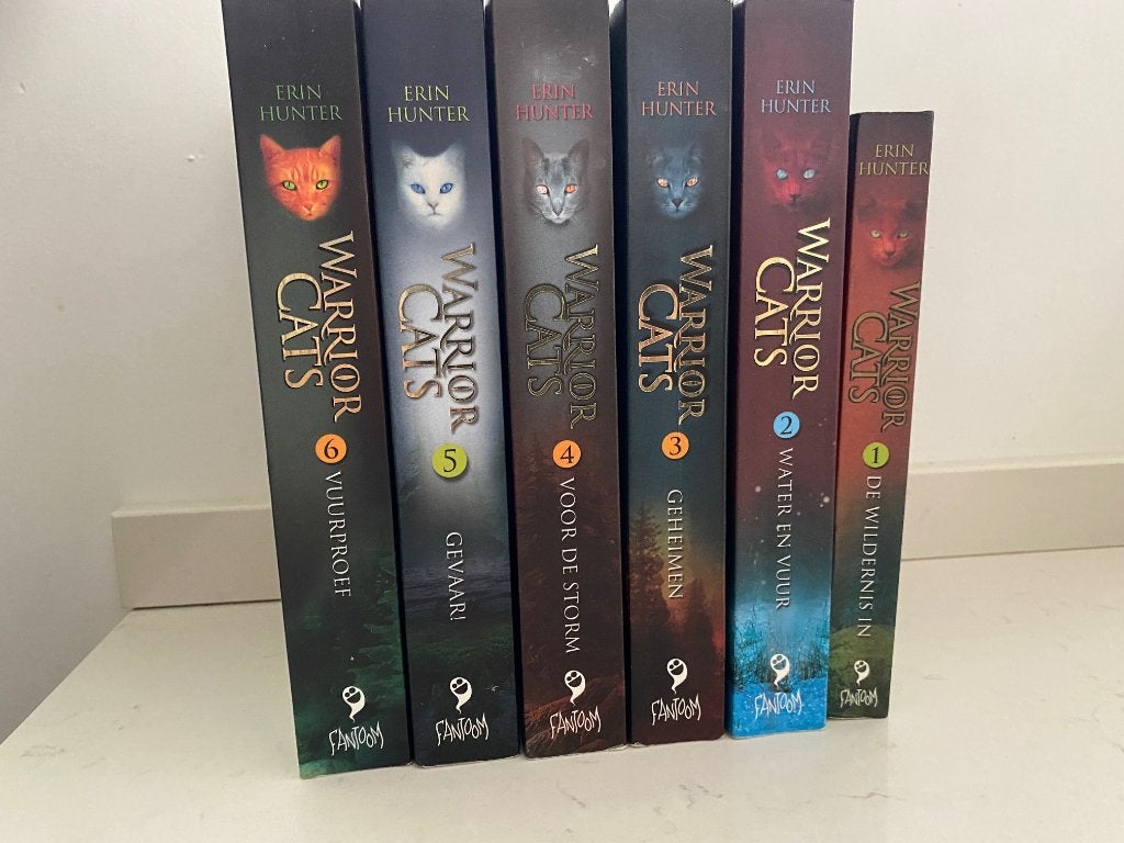 alle 6 boeken eerste reeks Warrior Cats, Fiction, Erin Hunter, Comme neuf, Enlèvement