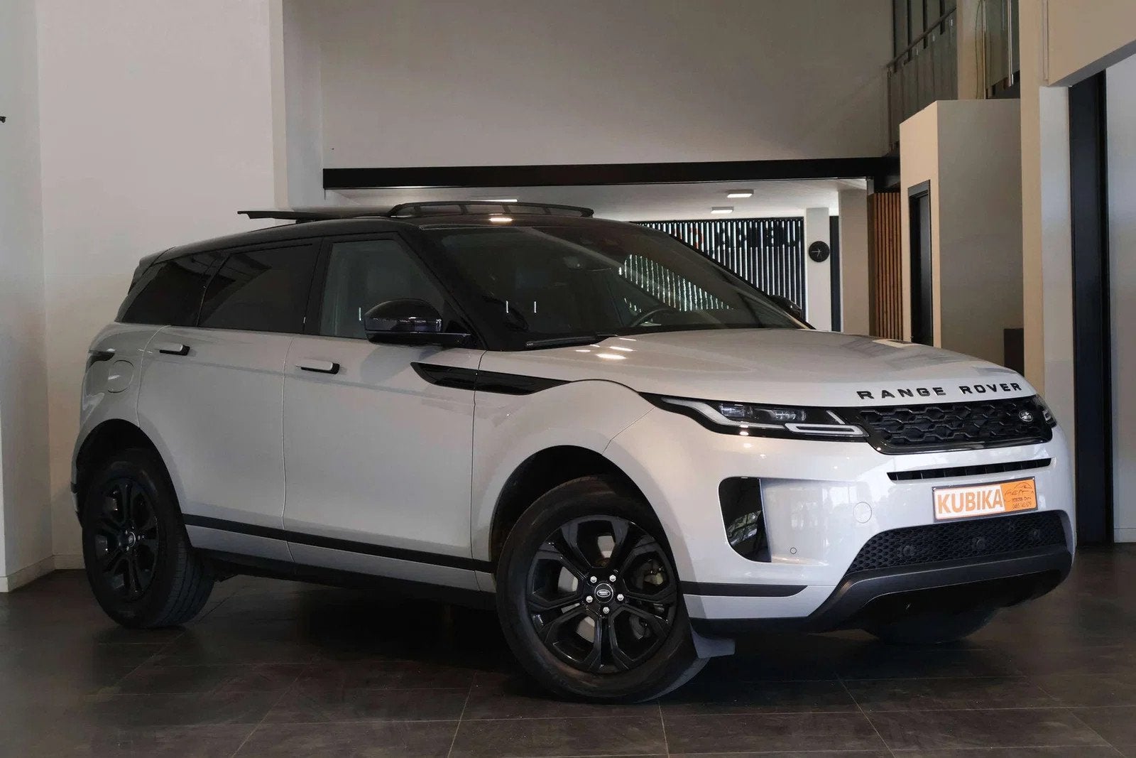Land Rover Range Rover Evoque Evoque 2.0 TD4 PANO LijnA LED, Cuir, Argent ou Gris, https://public.car-pass.be/vhr/5afea44e-1764-4ad5-b246-ce3b760a0d5b