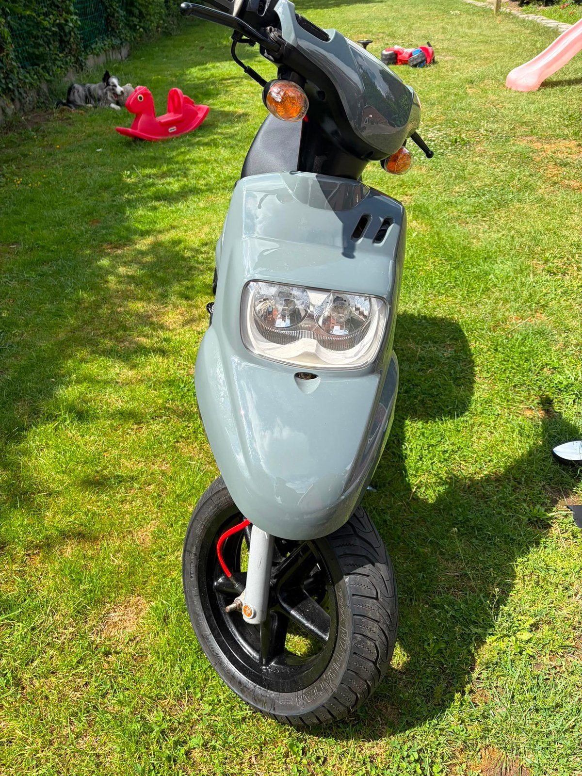 Mbk booster nieuw model 2004 klasse B, Fietsen en Brommers, Scooters | Yamaha, Ophalen, Zo goed als nieuw