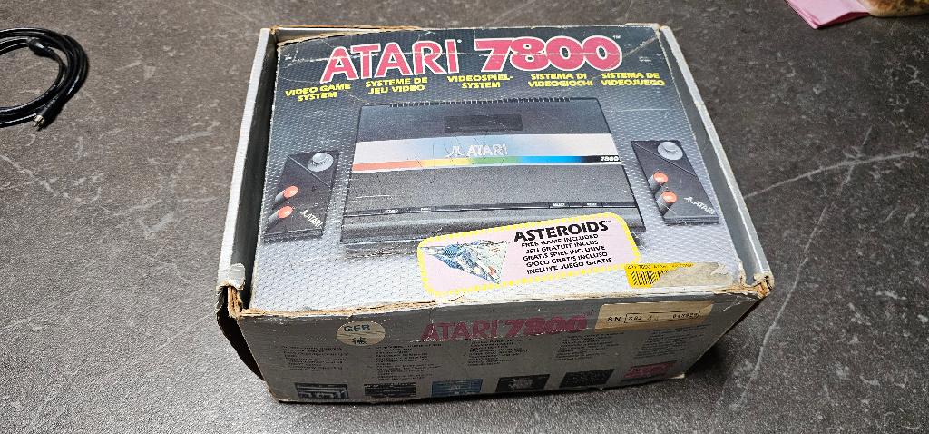 Atari 7800 in een doos, Ophalen of Verzenden, Gebruikt