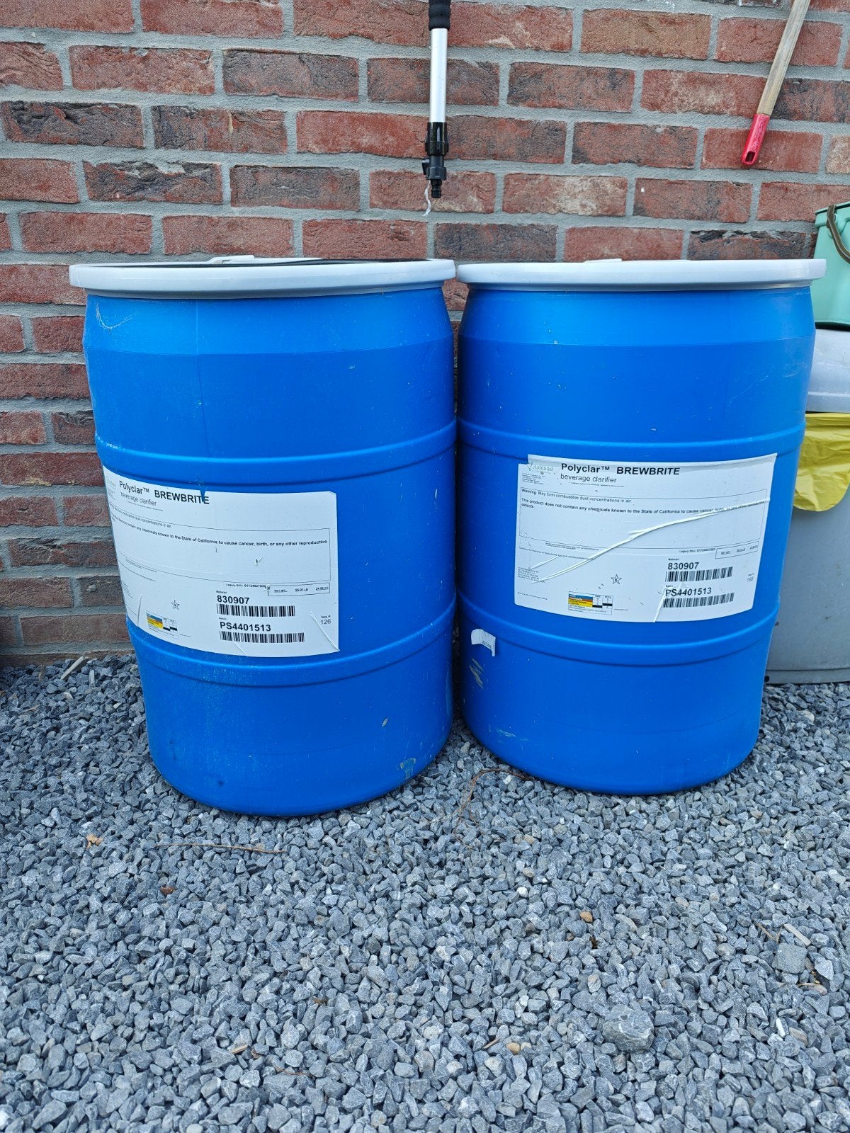 Tonneaux récupérateurs d'eau, Enlèvement