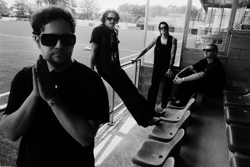 SONS : EXCLUSIVE ALL GOLD PARTY  !  2 tickets, Tickets & Billets, Concerts | Pop, Deux personnes, Septembre