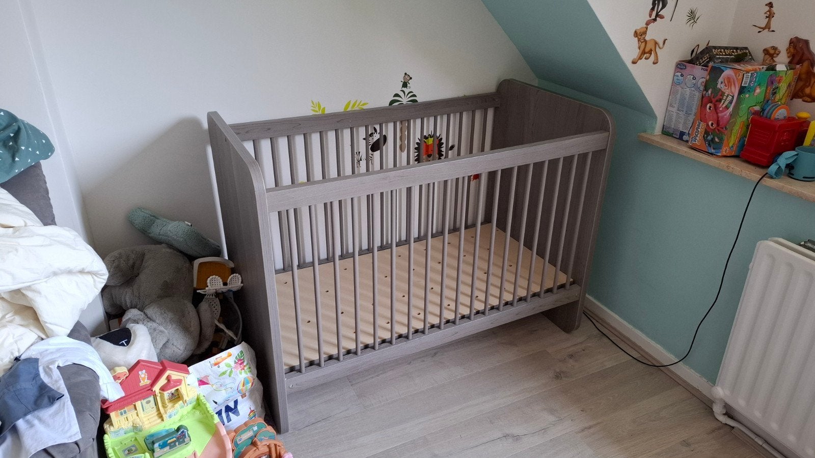 Babybedje 120x60cm, Kinderen en Baby's, Kinderkamer | Complete kinderkamers, Ophalen, Gebruikt, Jongetje of Meisje
