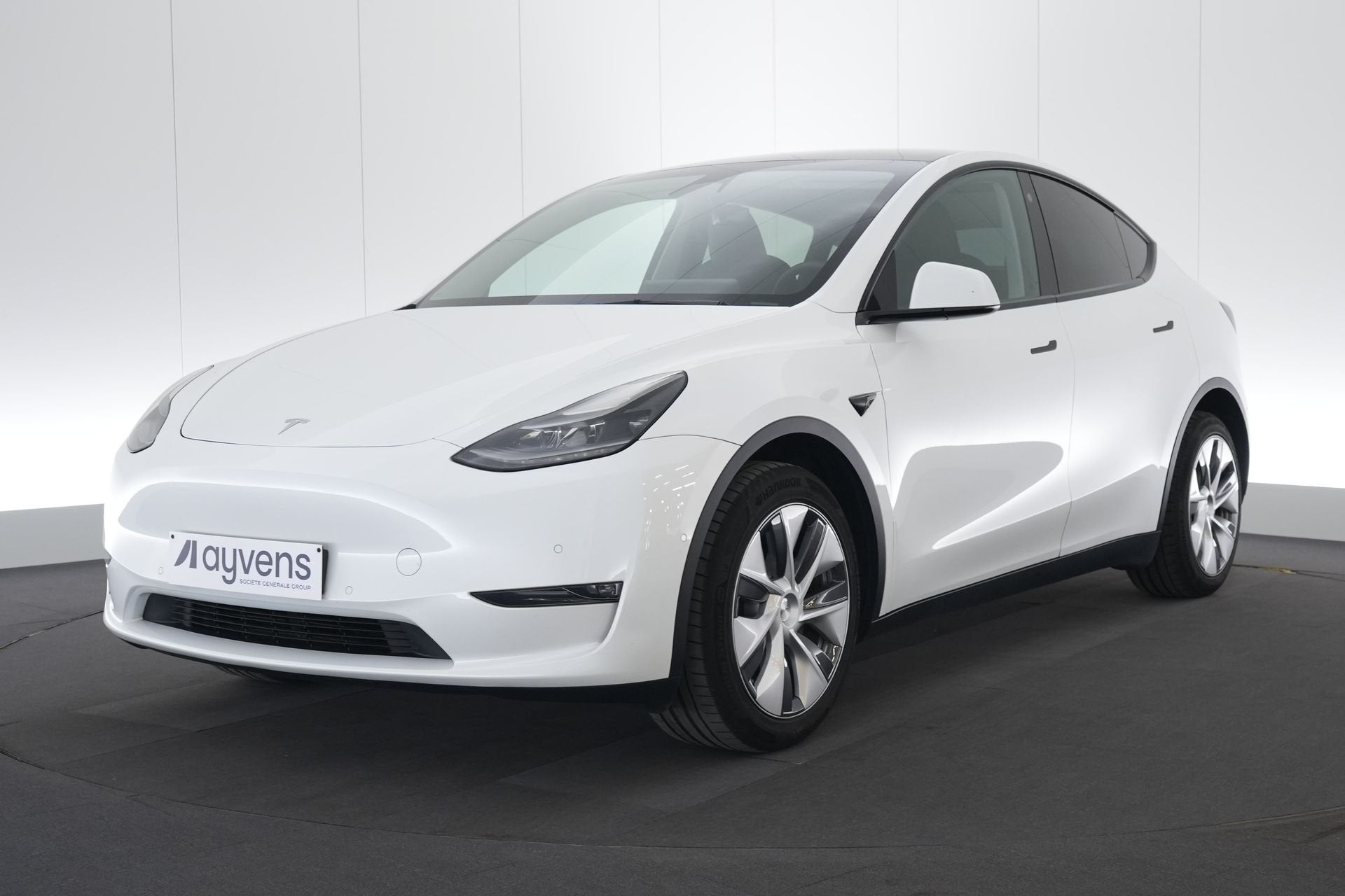 (2CND653) TESLA MODEL Y, Autos, Achat, Phares entièrement LED, Entreprise, Carnet d'entretien