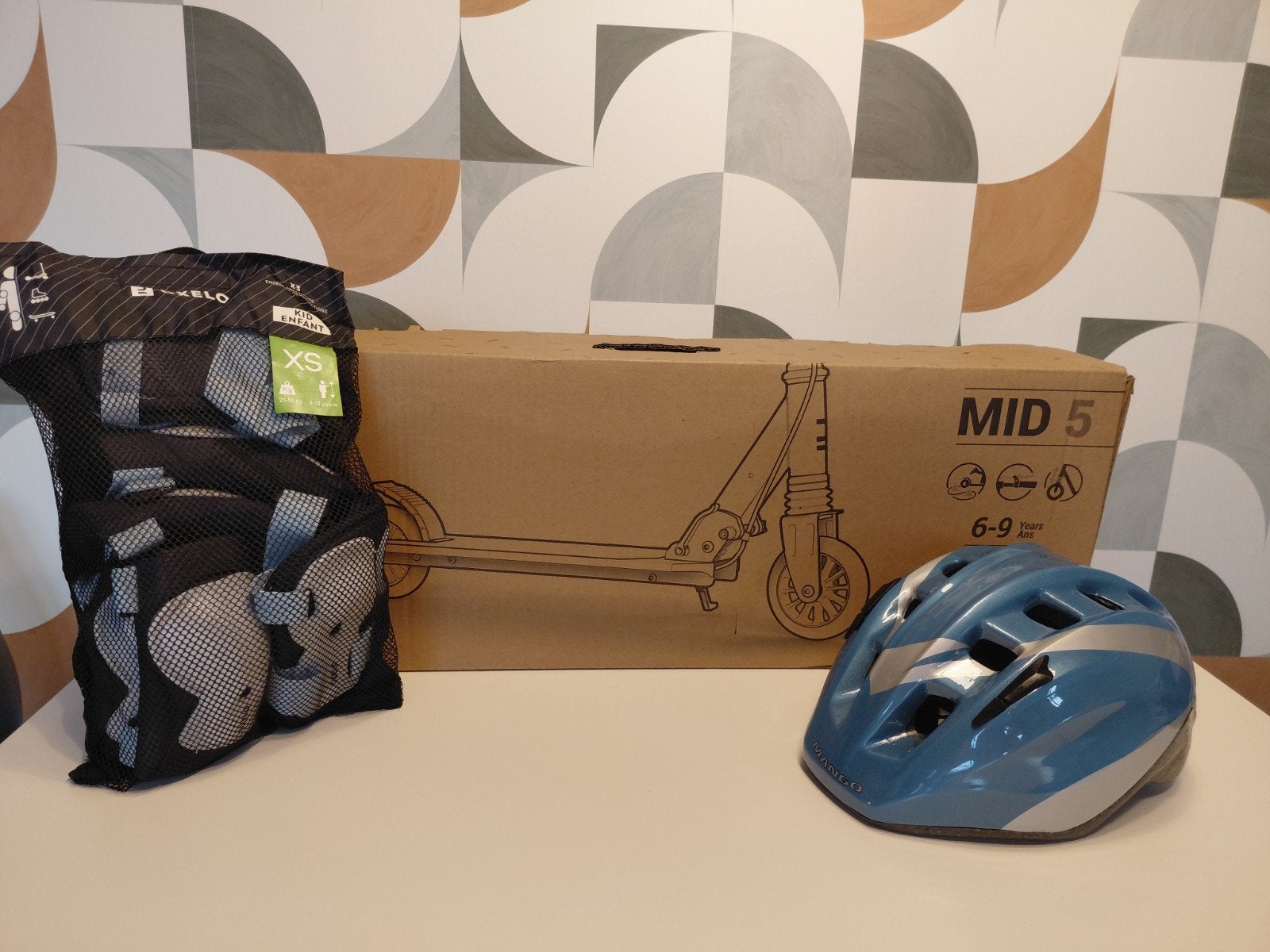 Nieuwe kinderstep, set beschermers en helm, Fietsen en Brommers, Ophalen, Nieuw, Gewone step, Oxelo (Decathlon)