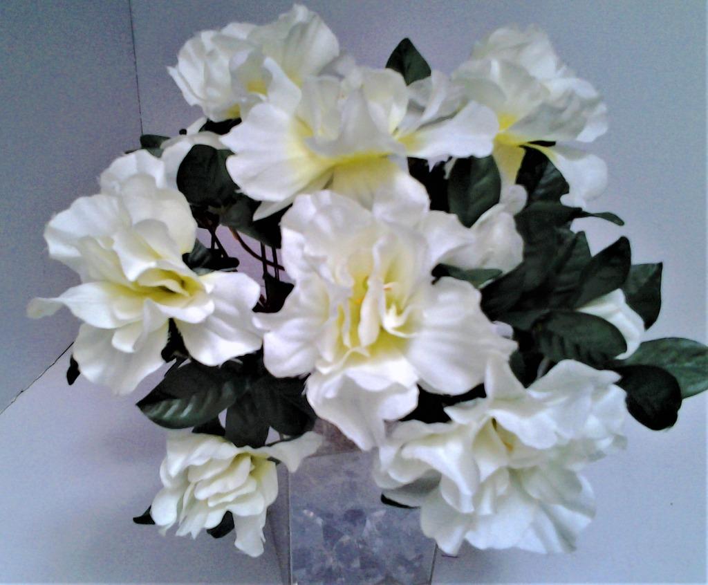 Zijden bloemen op een piketje - 20 witte azalea's, Ophalen, Nieuw, Overige typen