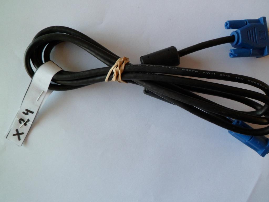 VGA adapter kabel Mannelijk-Mannelijk, lengte 1.7Meter, Ophalen, Nieuw