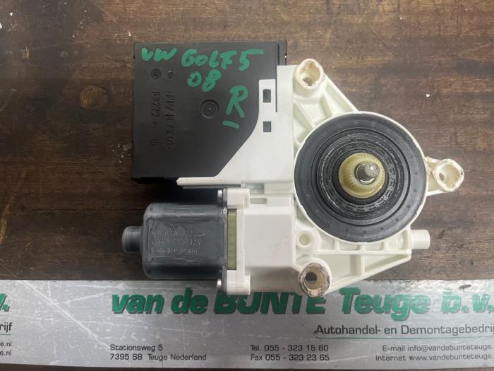 Moteur de vitre portière d'un Volkswagen Golf, Enlèvement ou Envoi, 3 mois de garantie, Utilisé, Volkswagen