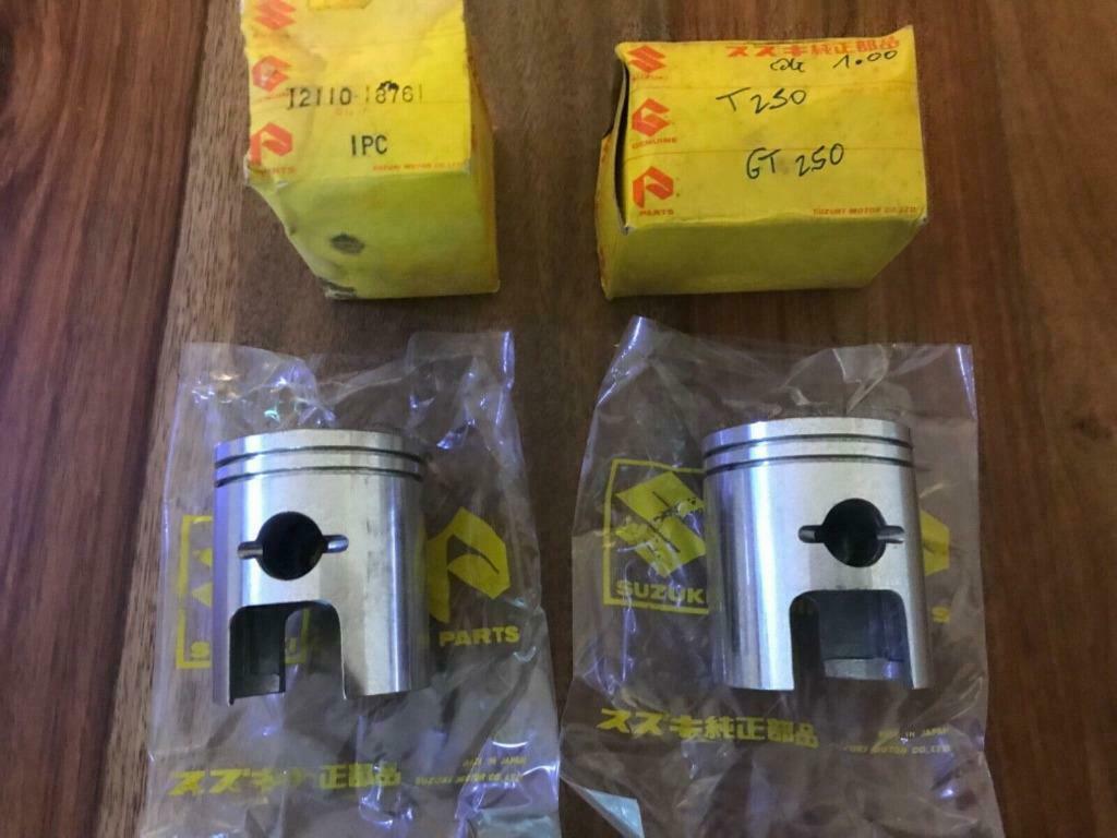SUZUKI GT250, Motoren, Ophalen of Verzenden, Nieuw