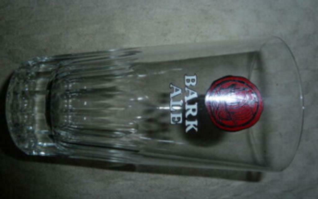 #L bier glas BARK ALE " rood ~ ribbelglas "La Marine Brussel, Enlèvement ou Envoi, Neuf, Verre à bière