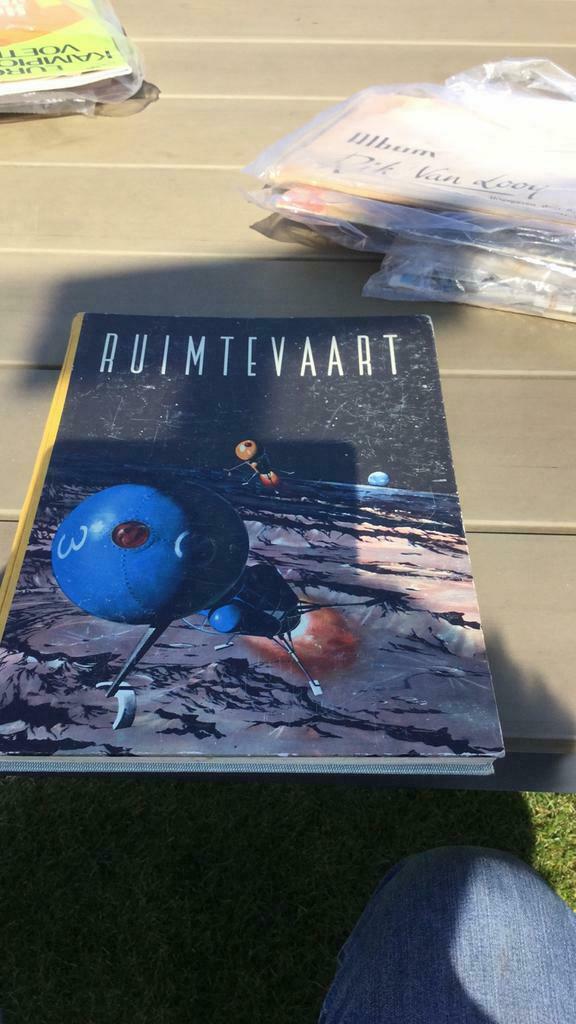 Ruimtevaart chromo (d), Ophalen, Gelezen, Prentenboek